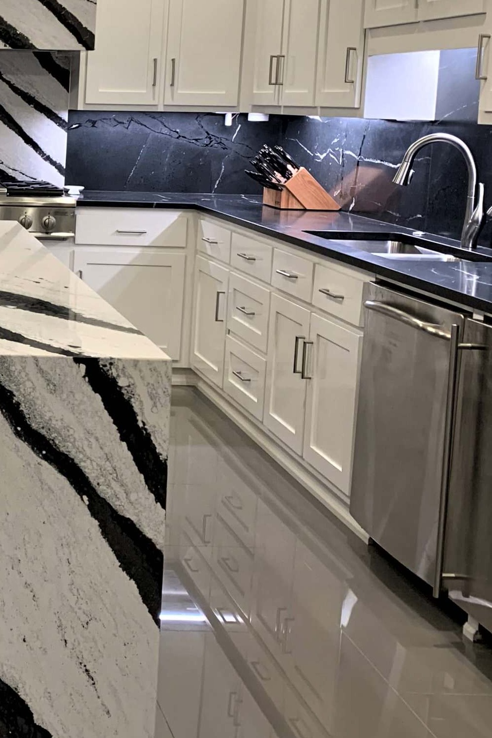 Black And White Countertop Striking Contrast Perfect Countertop Black Veining Stone