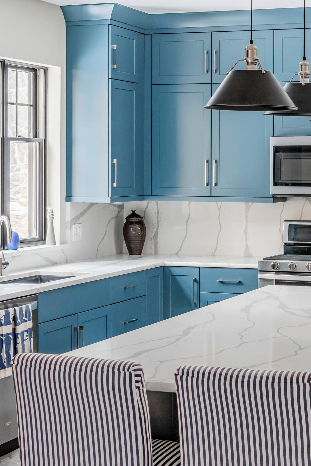 Blue Dark Cabinets Stone Slab Full Height Kitchen Backsplash Quartz Countertop
