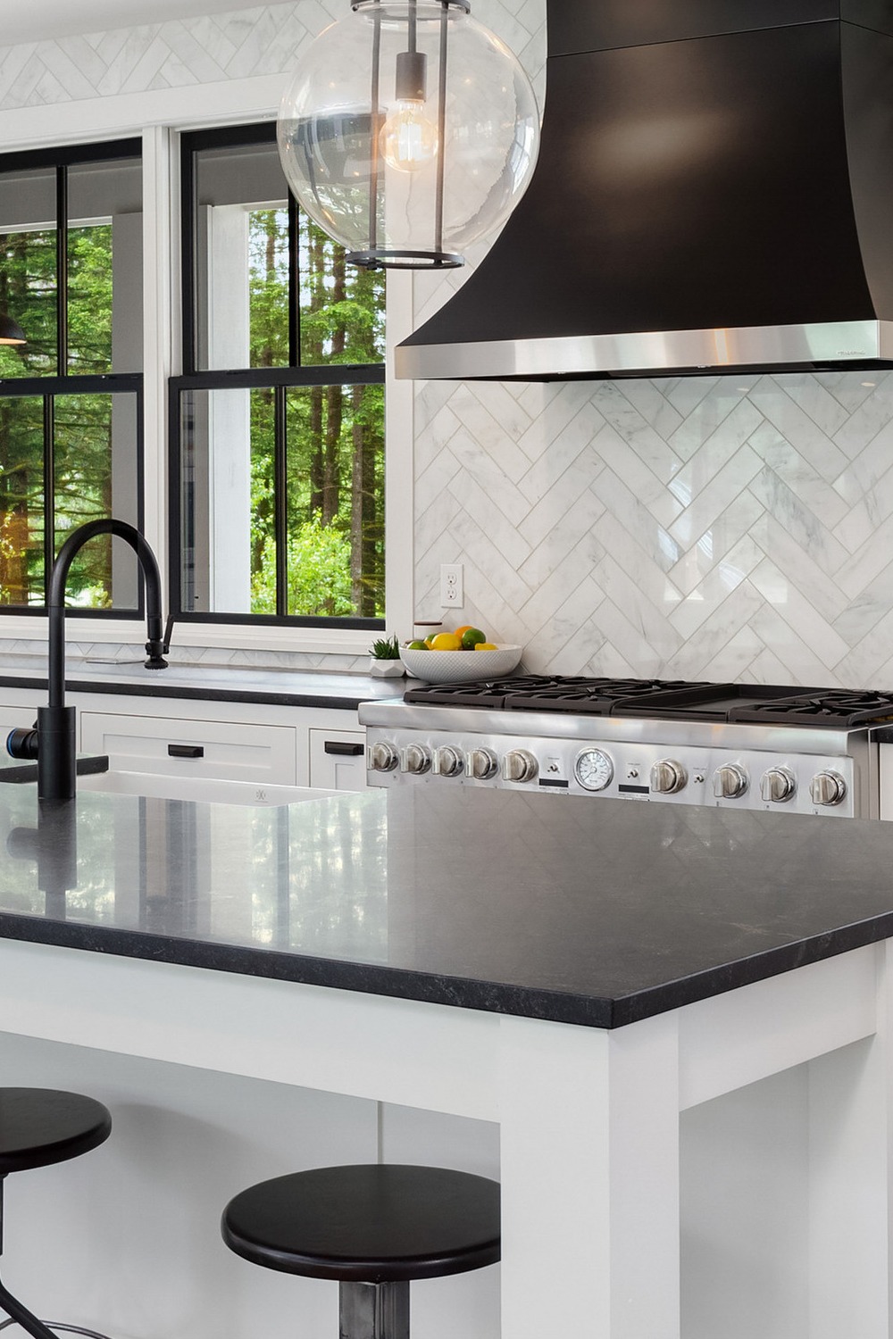 Dark Color Quartz Countertops Design Ideas Black Veins Color Scheme Busy Kitchens