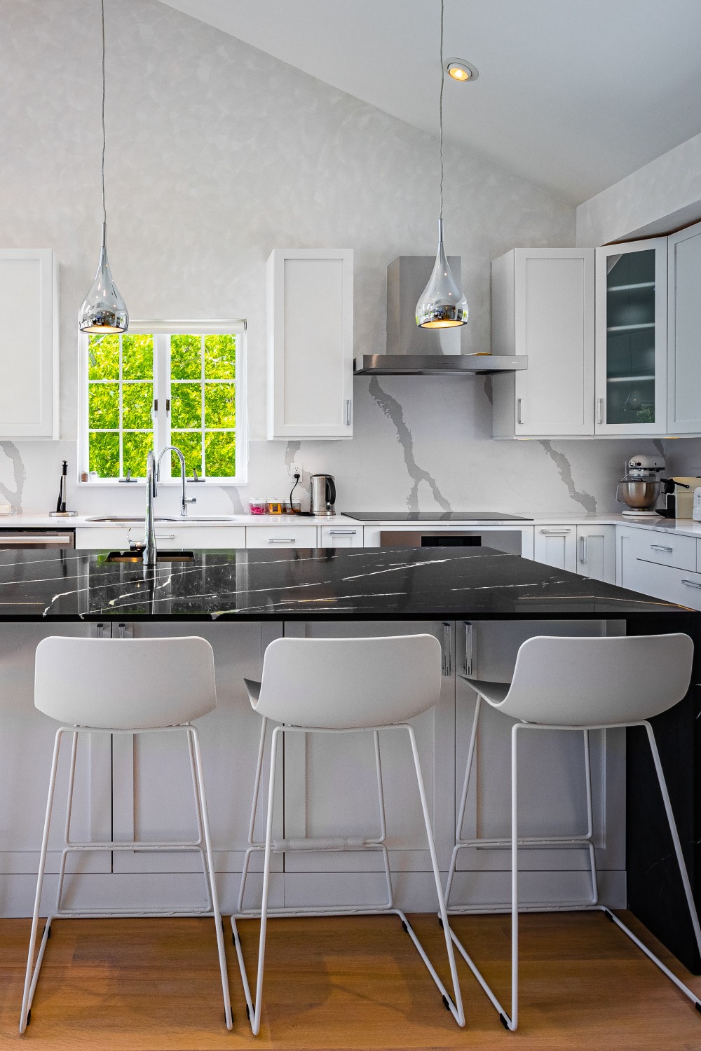 Kitchen White Quartz Countertop Black Island Quartz Countertop Granite Other Colors Dramatic Effect