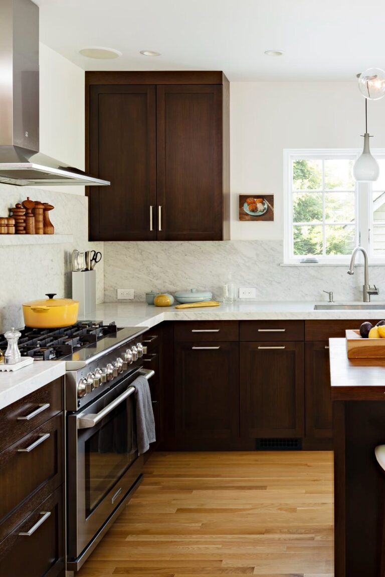 24+ High End Brown Cabinets With White Countertops