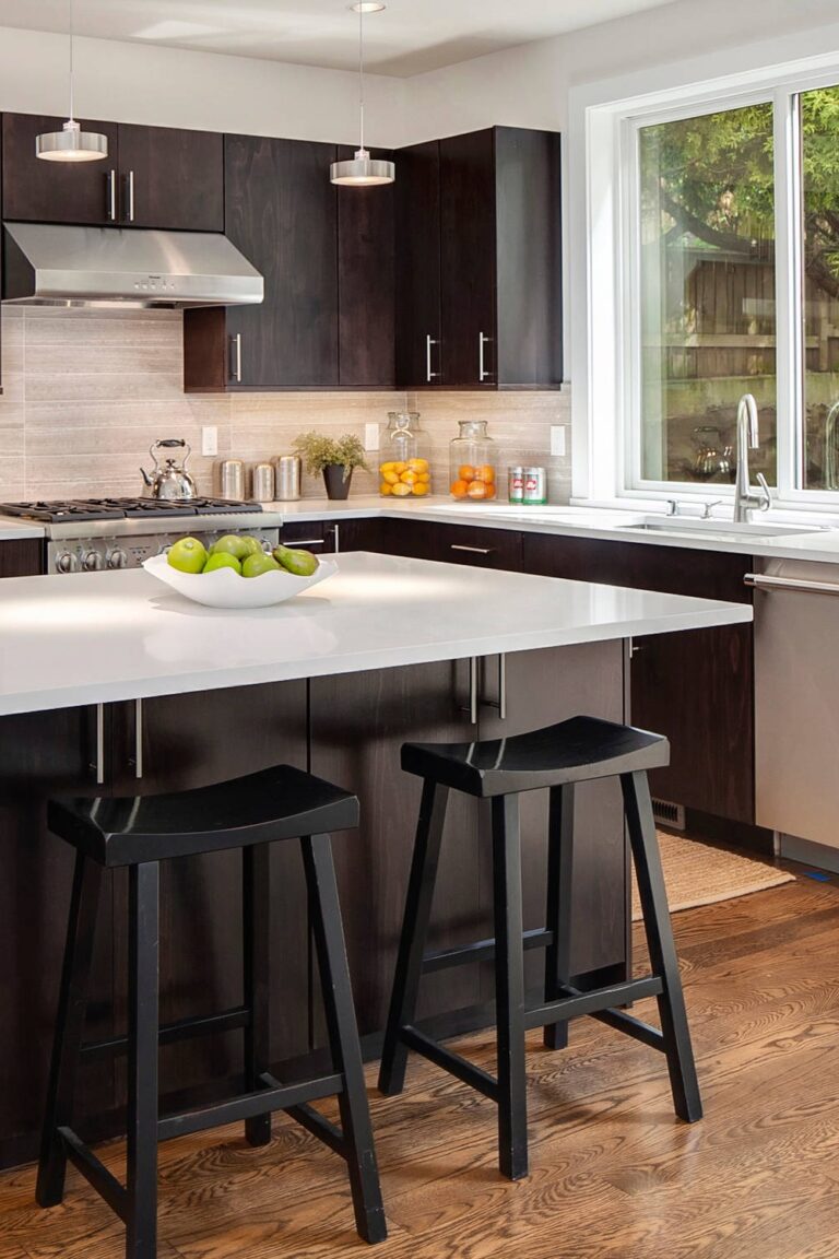 24+ High End Brown Cabinets With White Countertops