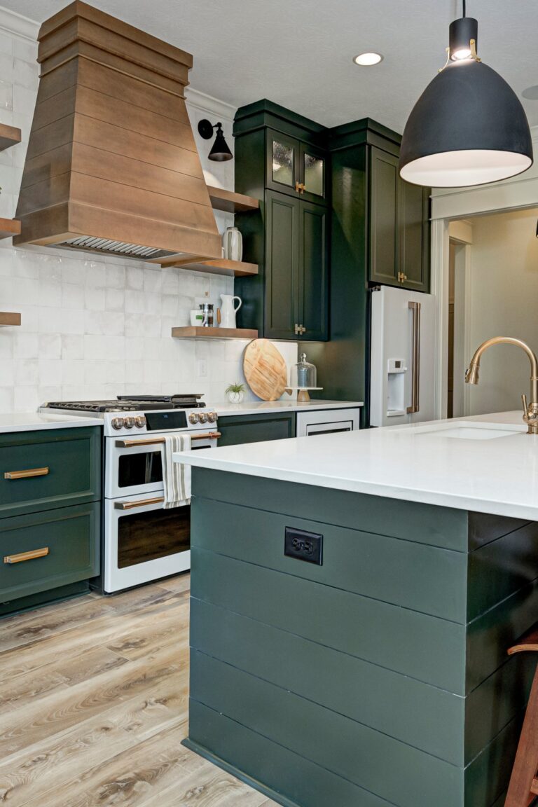 24+ Lively White Countertops With Green Cabinets