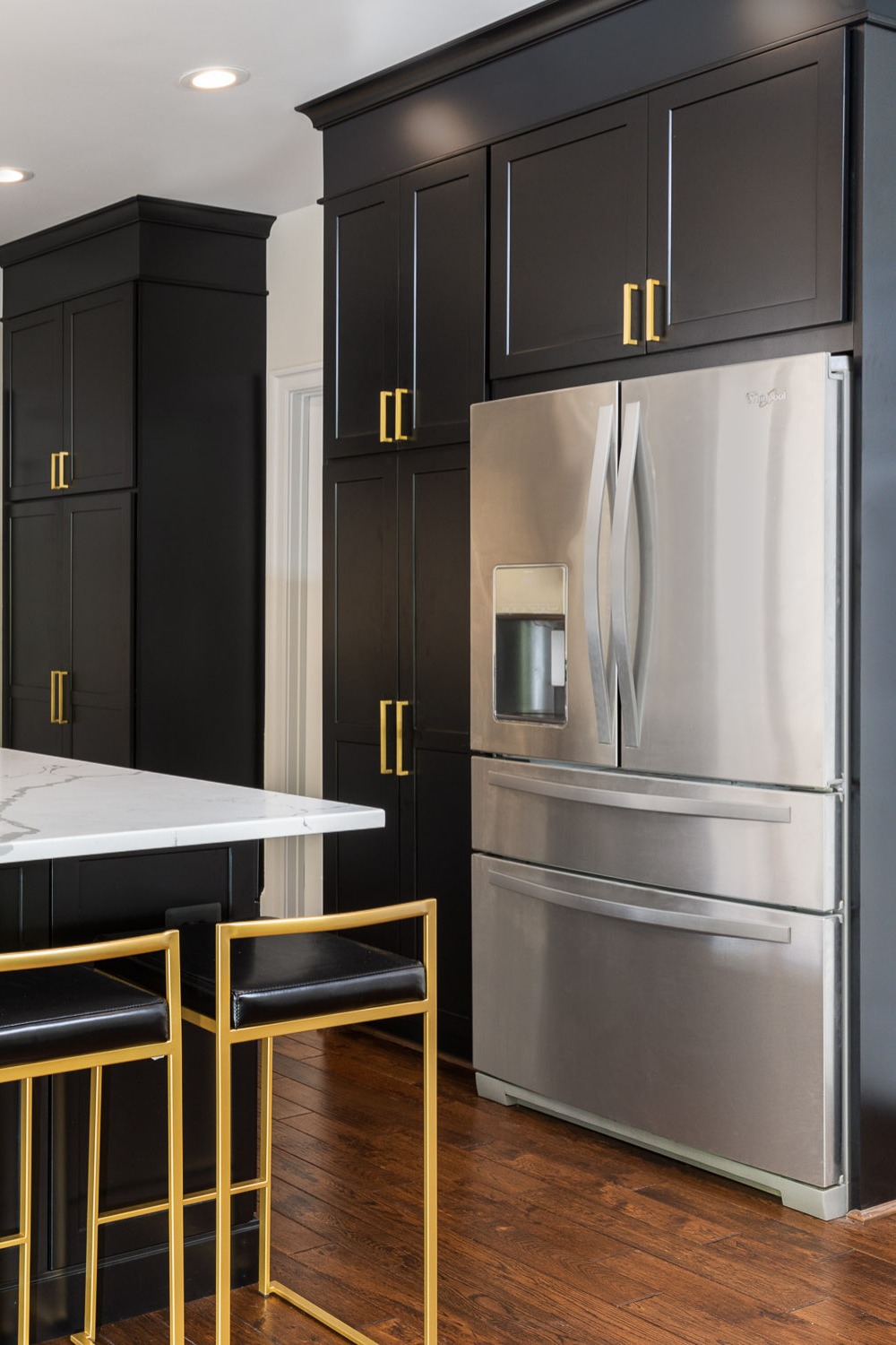 Brass Pulls Knobs Gold Hardware Bar Room Dark Metal Kitchen Cabinets Color Scheme Space Modern Wall Classic