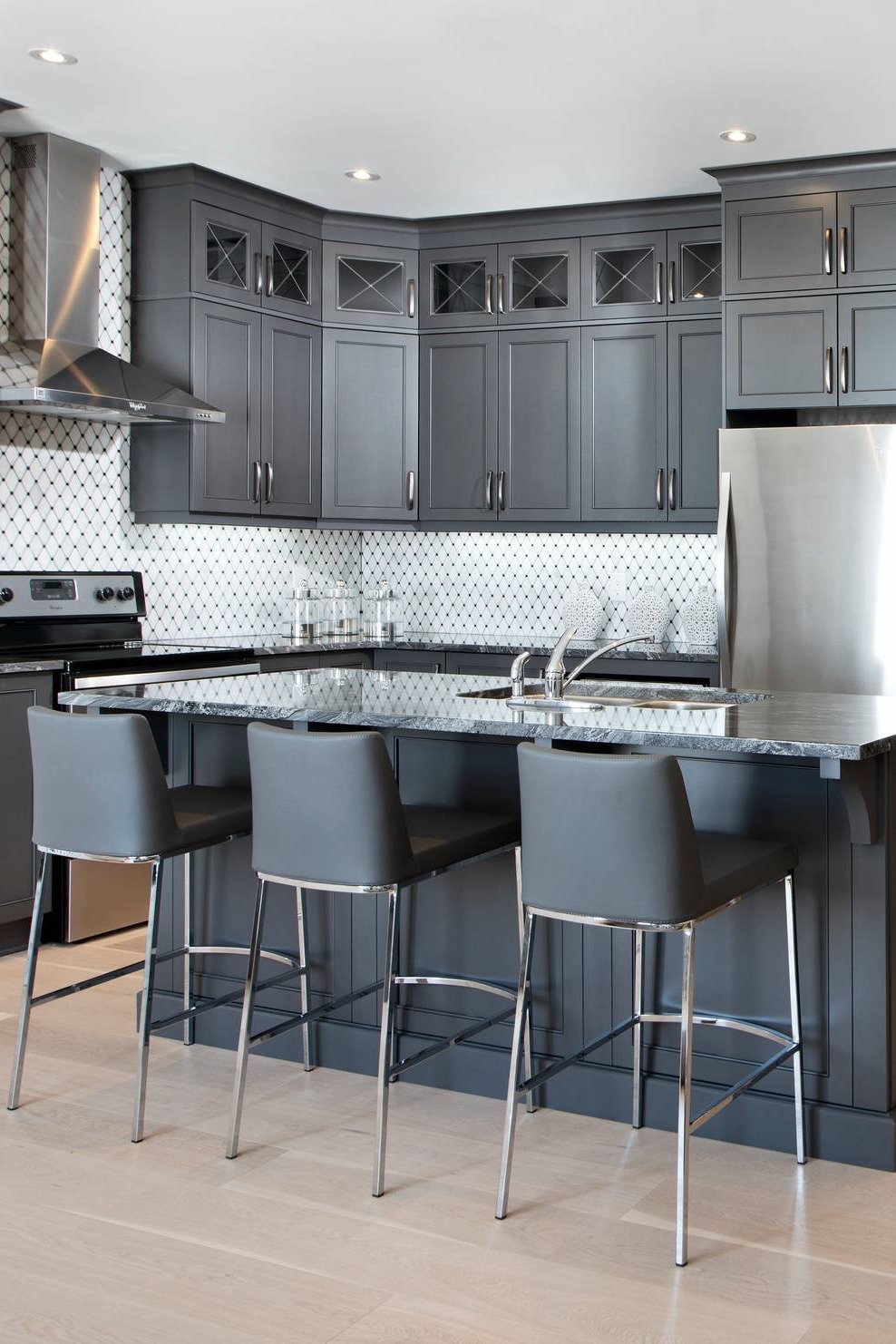 Blue Gray Cabinets Dark Grey Cabinets Charcoal Gray Cabinets Light Gray Kitchen Decor Modern Kitchens Versatile Color Lighter Colors