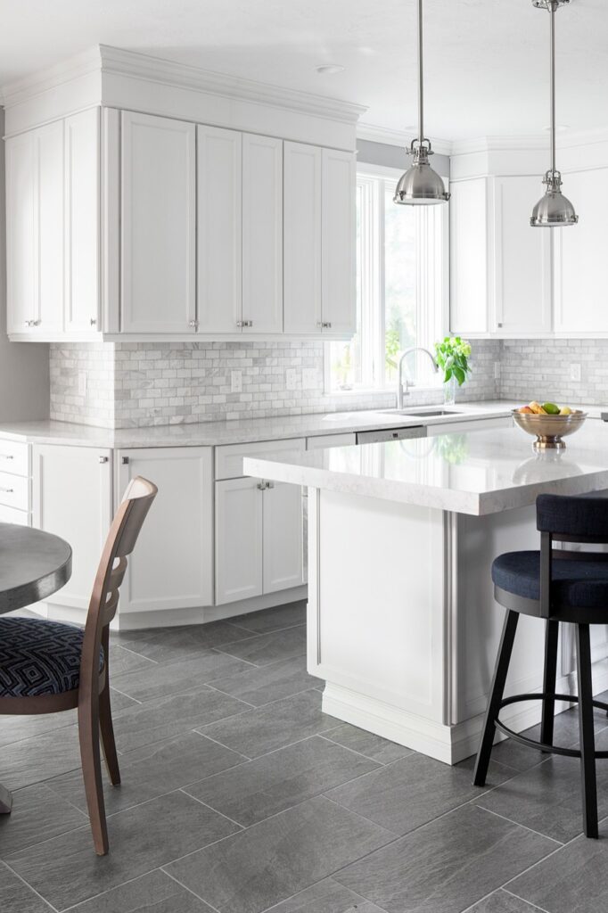 26+ Flooring Ideas For White Kitchen | CountertopsNews.com