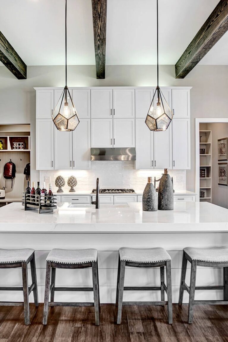 25+ Latest White Kitchen Cabinet Styles To Inspire You