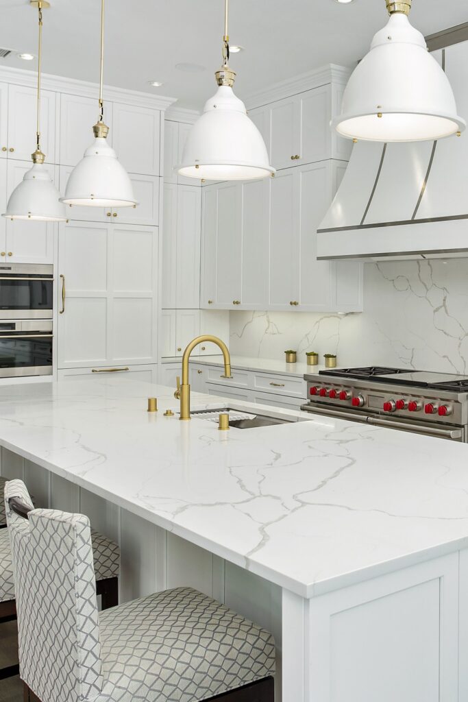 25+ Latest White Kitchen Cabinet Styles To Inspire You