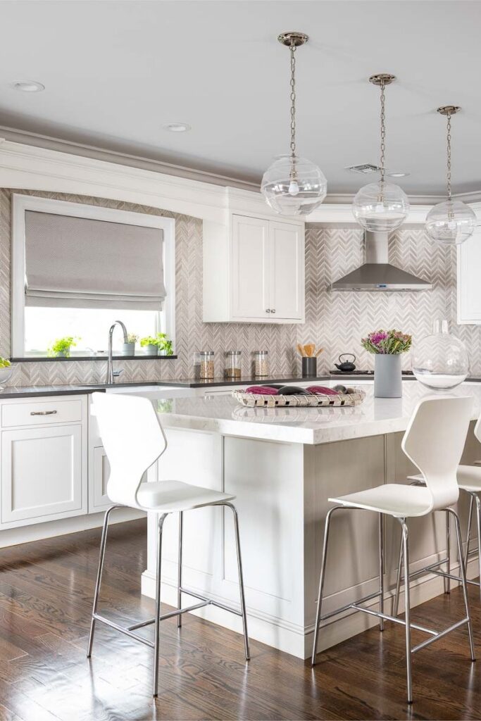25+ Latest White Kitchen Cabinet Styles To Inspire You